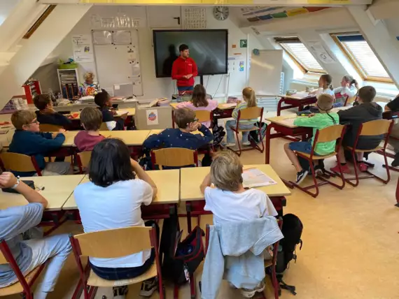 458970680_10231283007445881_4738028315606578339_n -  - Les over de dode hoek voor het vijfde en zesde leerjaar